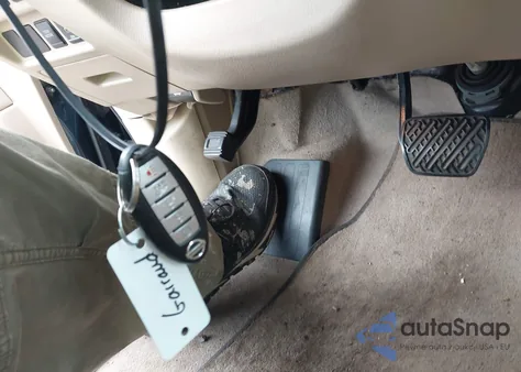 2013 Nissan Pathfinder Platinum из США, поврежденный, VIN 5N1AR2MM2DC633232